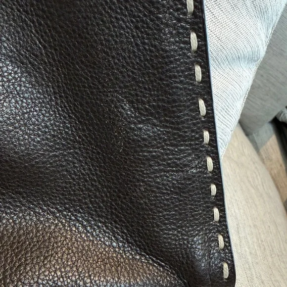 Fendi Black Leather Shoulder Bag - Picture 4 of 14